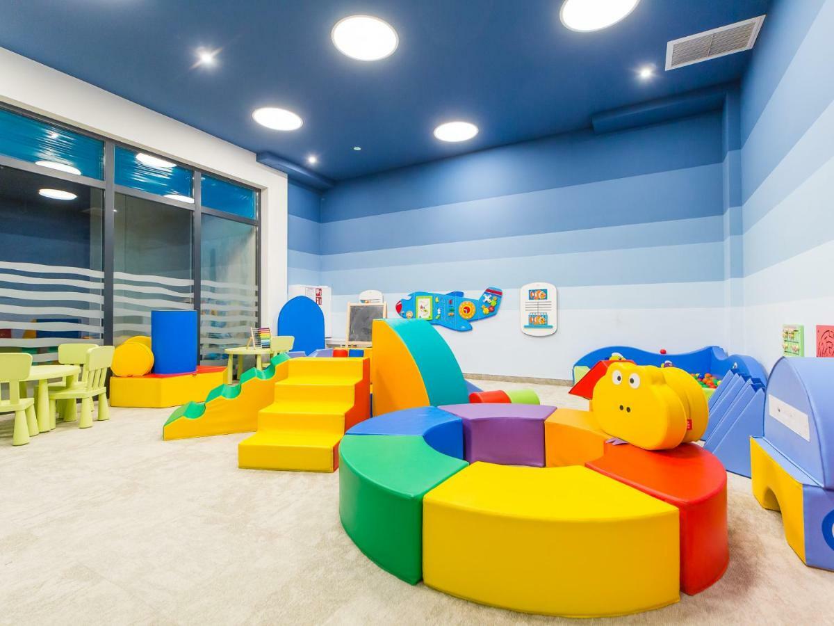 Apartament Baltic Polanki Park 코워브제크 외부 사진